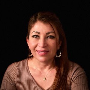 Meet your Posher, Genny